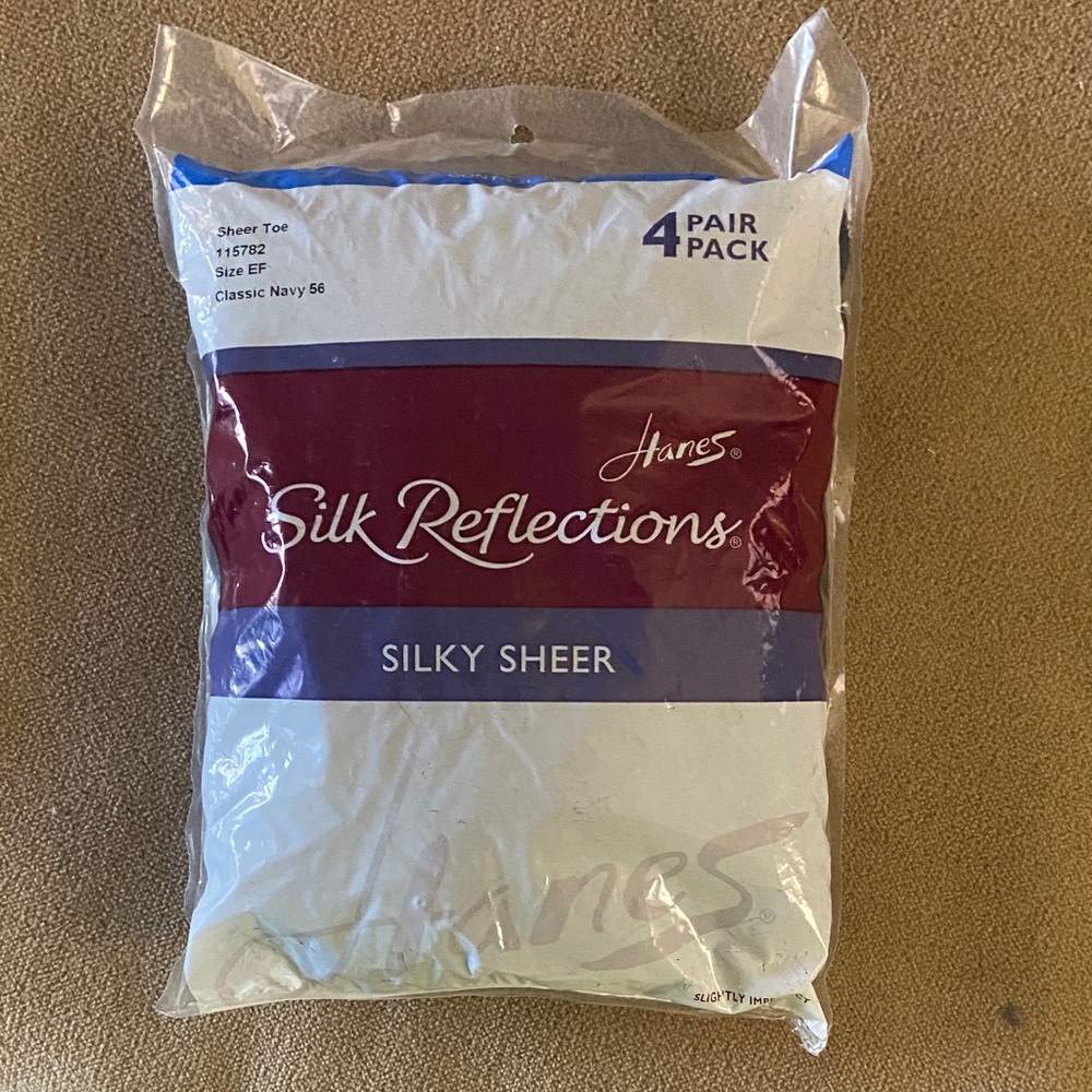 Hanes Silk Reflections Silky Sheer panty hose Classic Navy